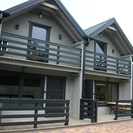 Elmak Domki Caloroczne *