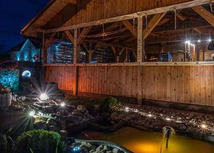 Elmak Domki Caloroczne Hotel *