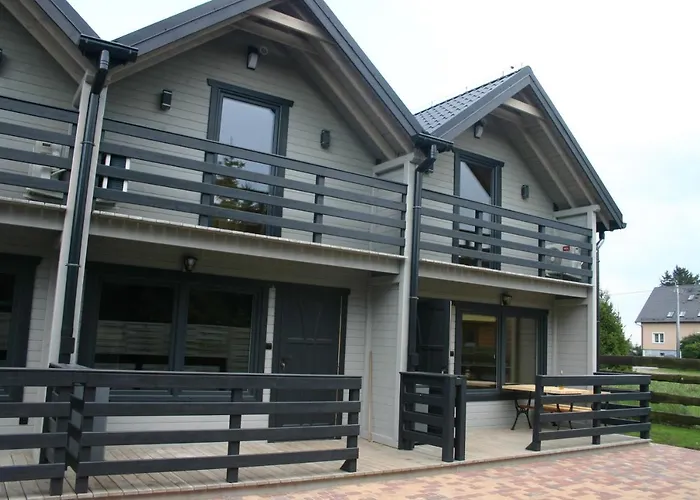 Elmak Domki Caloroczne *