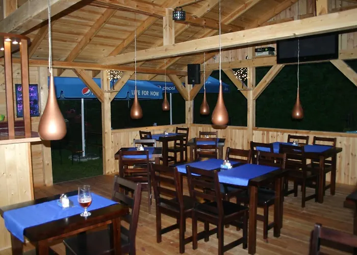 Elmak Domki Caloroczne Hotel *