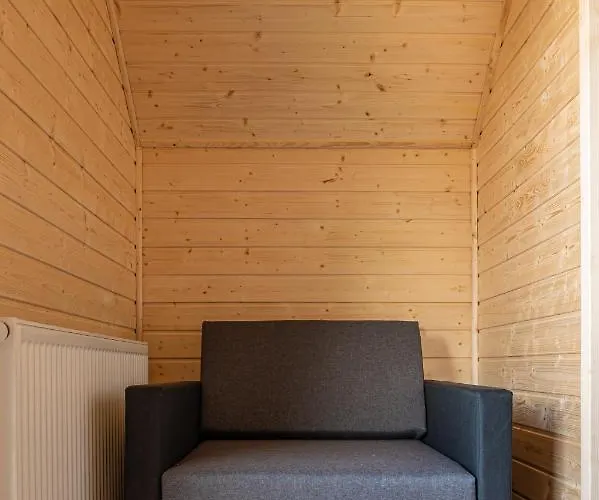 Elmak Domki Caloroczne *